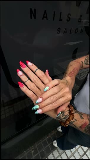 Resultado de manicura en VS Nails & Beauty