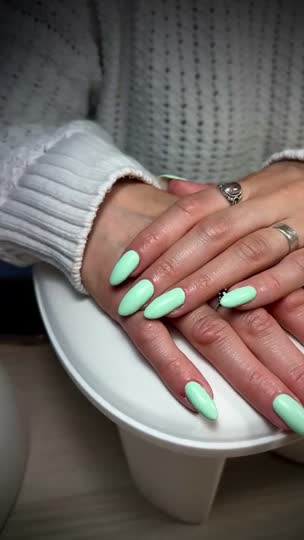 Resultado de manicura en VS Nails & Beauty
